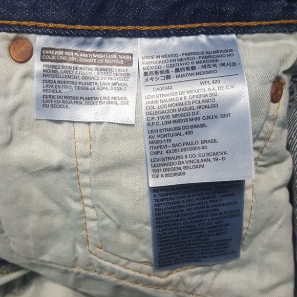 LEVI'S  CUTT-OFF SHORTS - Picture 4 of 6